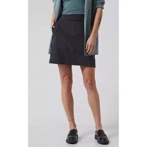 Athleta Women's Vienna Cargo Skort Black Size 6 Athleisure Casual Classic